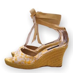 Burberry Ankle-Tie Espadrille Wedge Sandals Yellow White Size 9.5